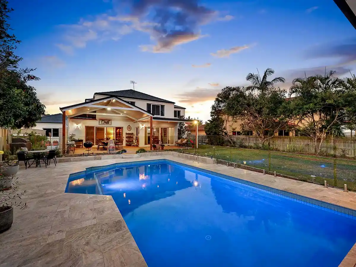 carindale-environpools-brisbane-pool-builders