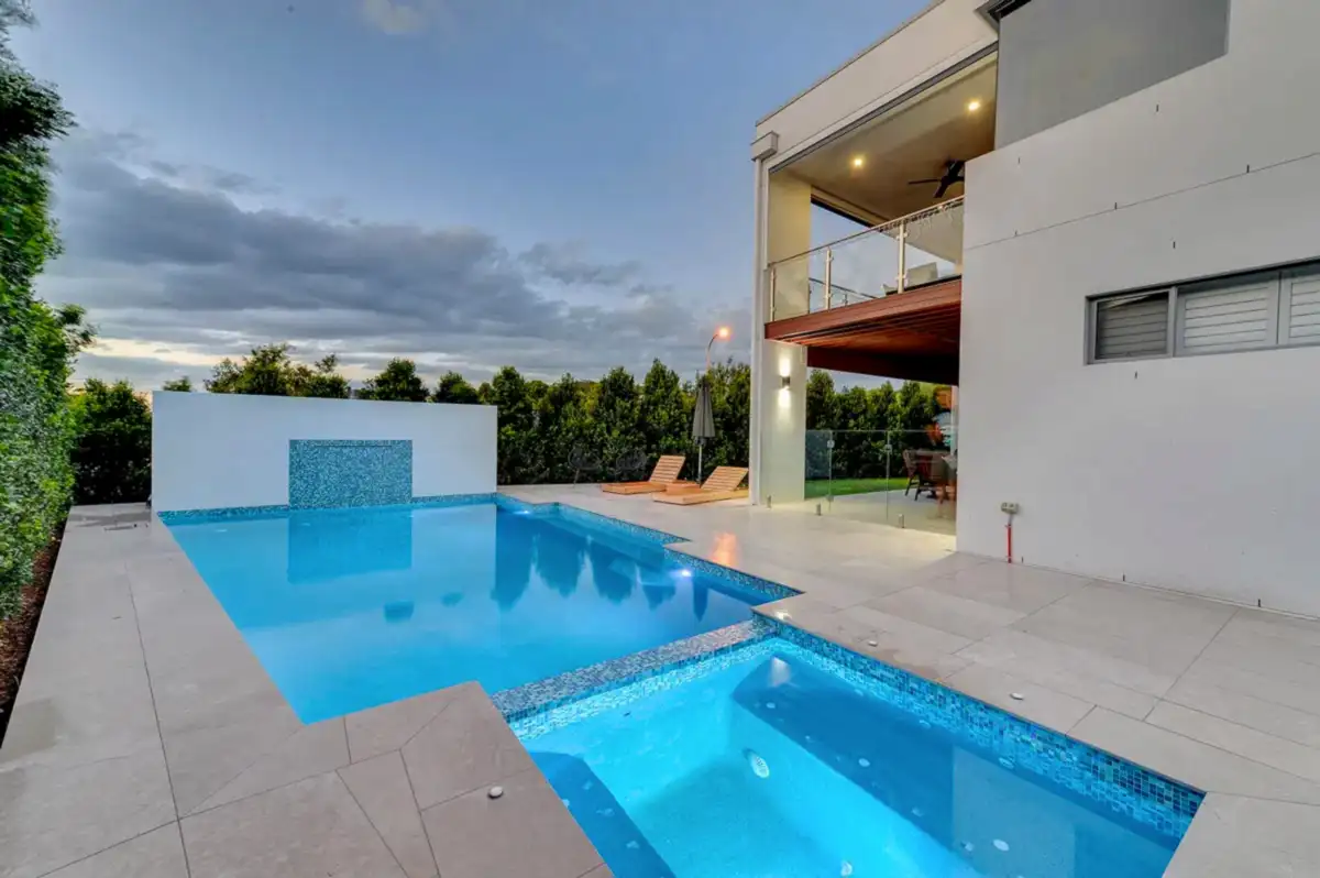 Carindale-environpools-brisbane-pool-builders
